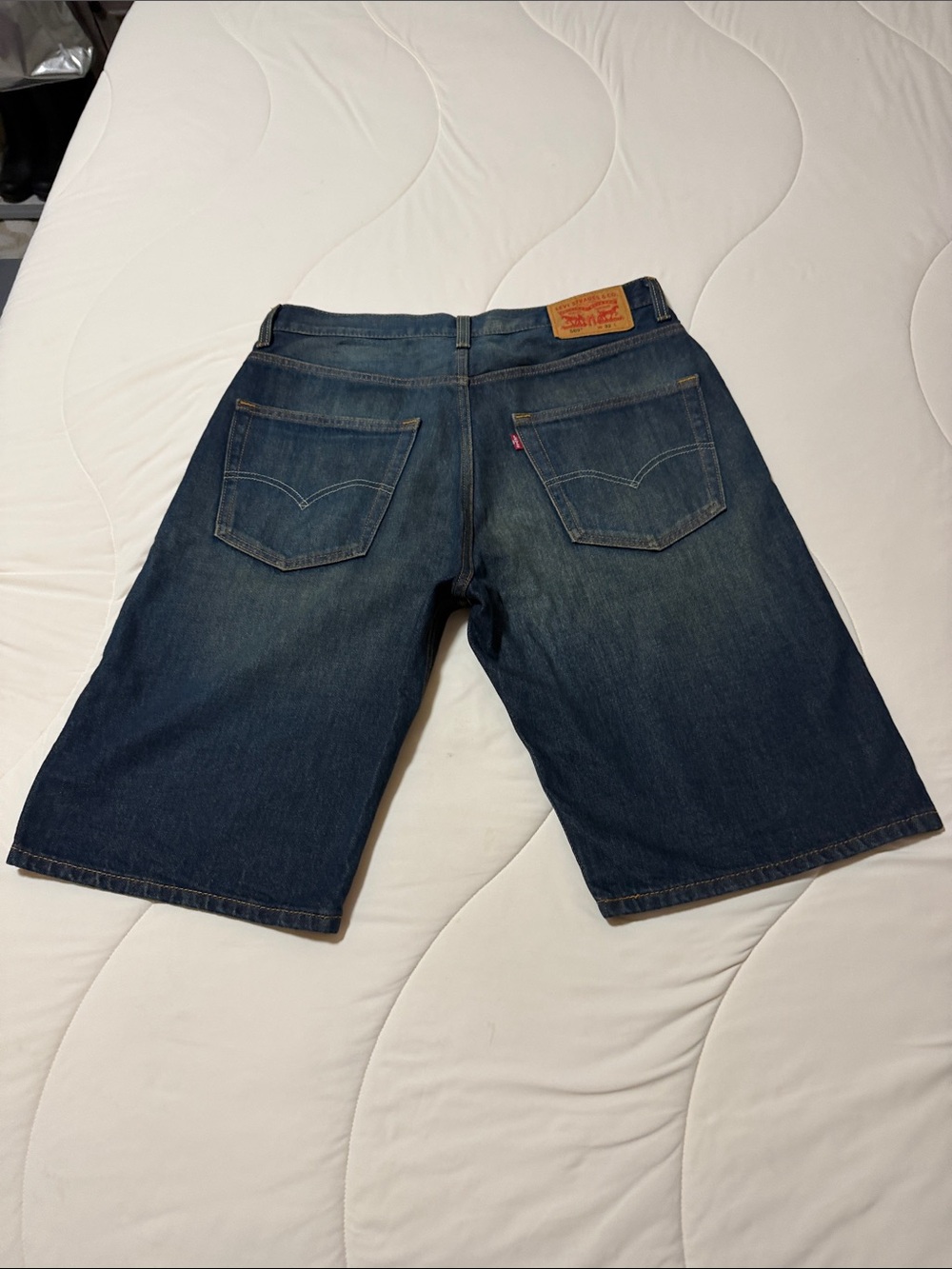 Levi's 569 Loose Denim Jean Shorts Dark Blue - Classic Five-Pocket - Picture 2 of 5